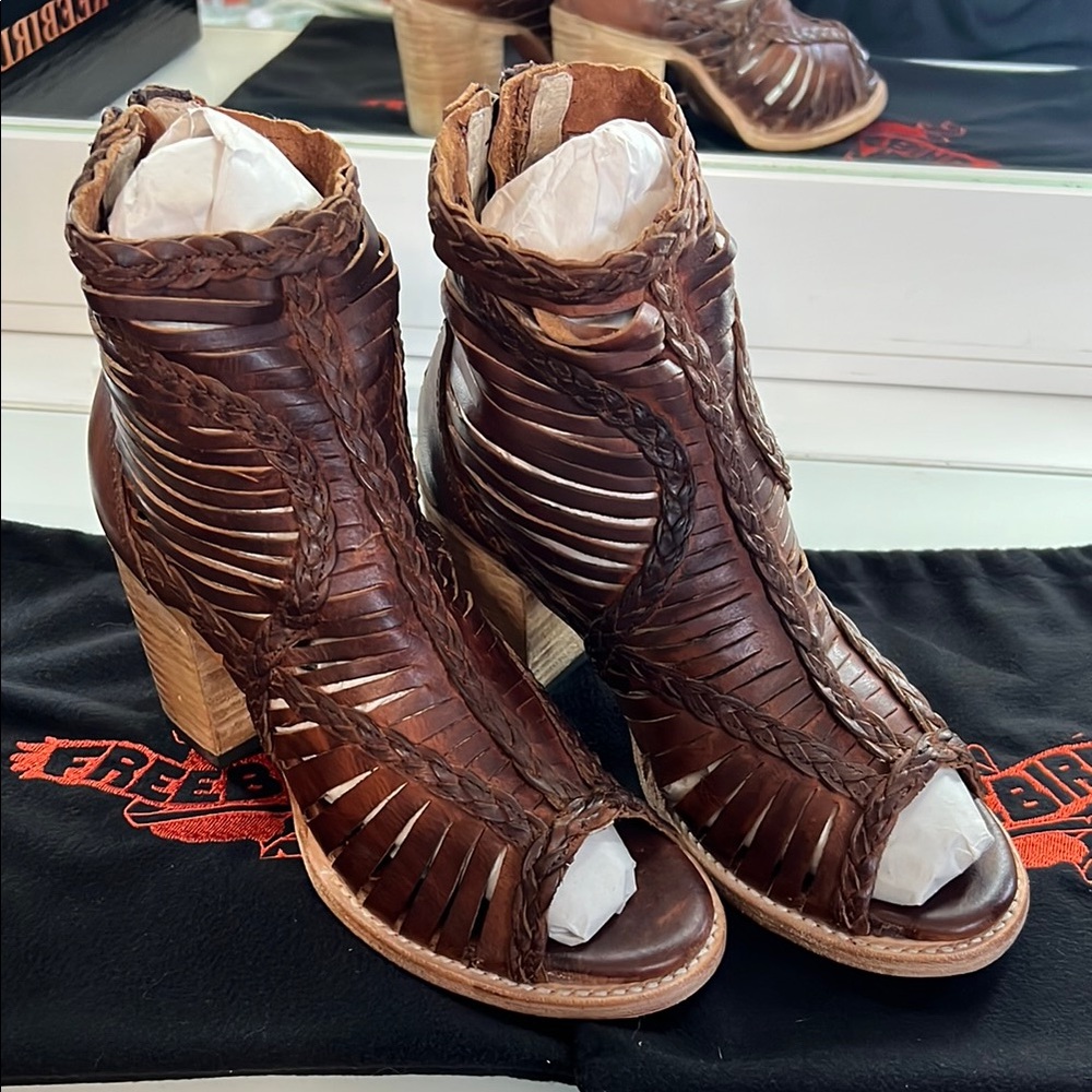 Freebird Bela cognac 8